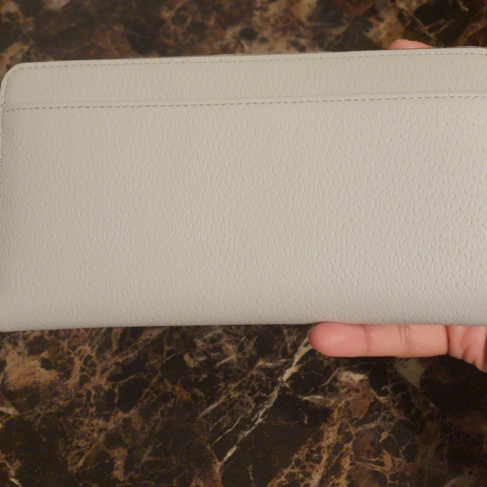 Kate Spade Wallet - Picture 3 of 4